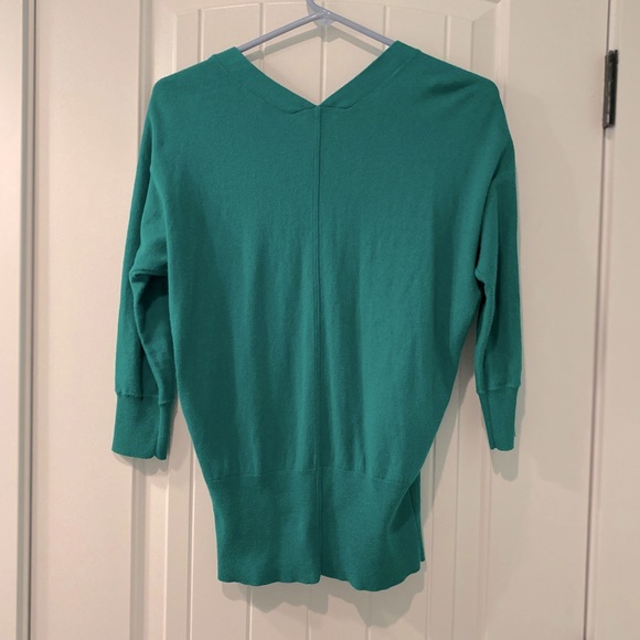 Cabi Emerald green Banner Cardigan XS 😍 gorgeous - Picture 2 of 4
